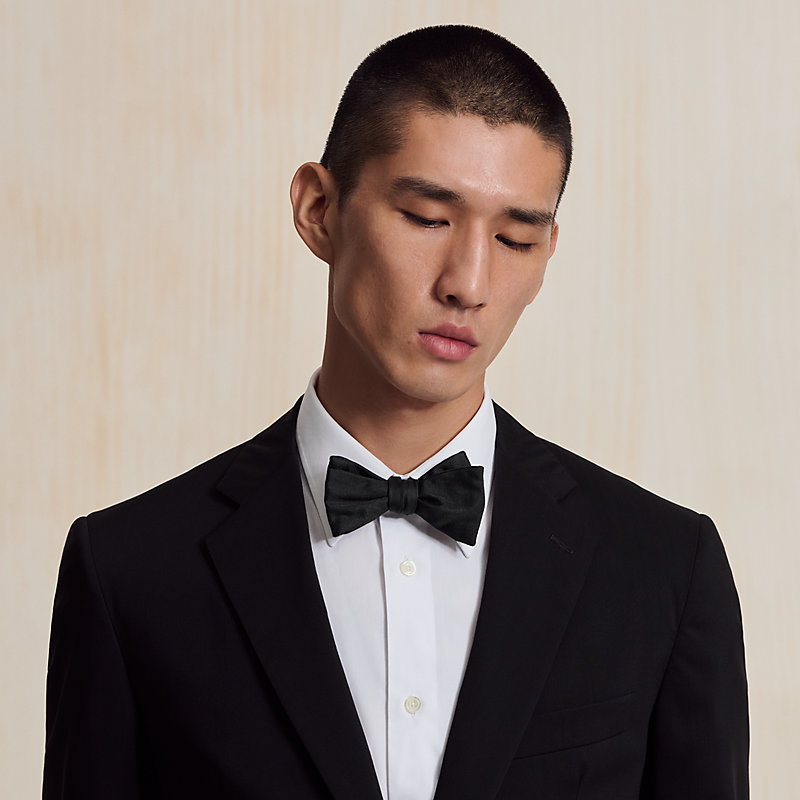 reps-uni-bow-tie--849426T 01- reps-uni-bow-tie--849426T 01-